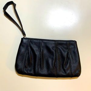 Black leather clutch:hand bag